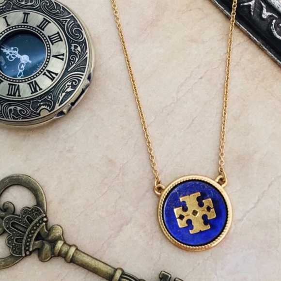 TORY BURCH • Semiprecious Stone Logo Necklace - Picture 4 of 5